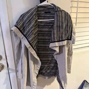 Lululemon Athletica savasana wrap Light Gray Sweatshirt